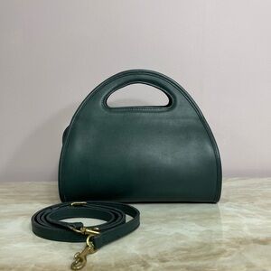 Vintage Coach Carousel ( bottle green)